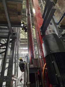 Busbar replacement using rope access